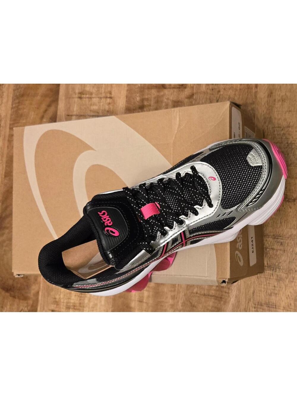 NEW ASIC Gel Kinetic Fluent Black Pink Glo Running Shoes, Size 7 Women / 5.5 men - Picture 10 of 15